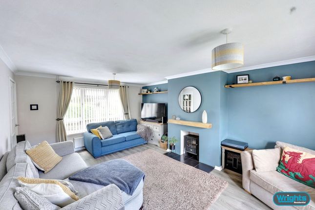 8, Chestnut Grove, Trowbridge photo 2