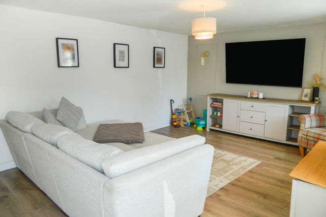 2 Siloam Cottages, Tredegar photo 4