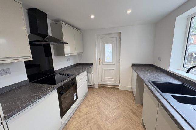 Thumbnail Semi-detached house to rent in Bensham Road, Darlington