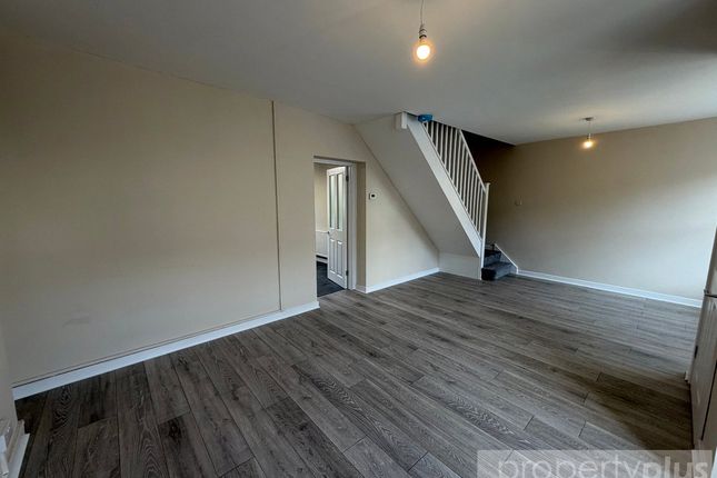 246, Tyntyla Road, Rhondda Cynon Taff photo 3