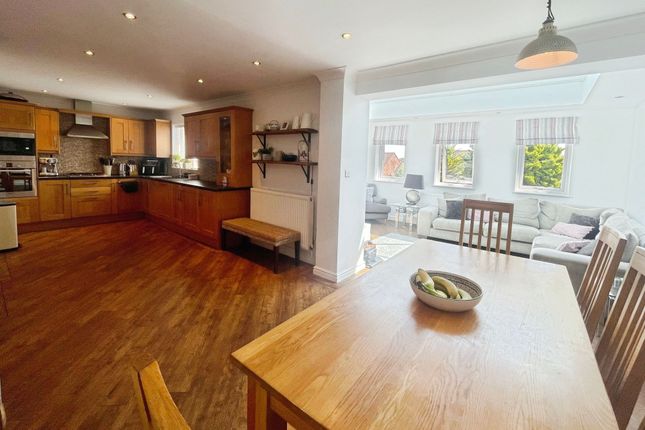 8 Ysbryd-y-Coed, Bridgend photo 2