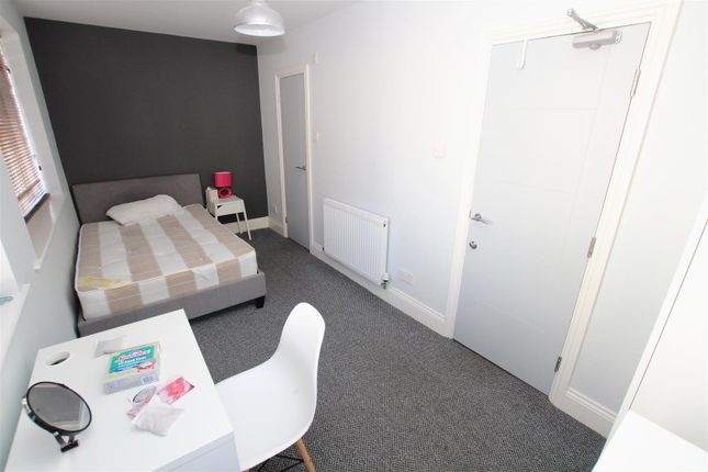 7, Somerset Street, Middlesbrough photo 5