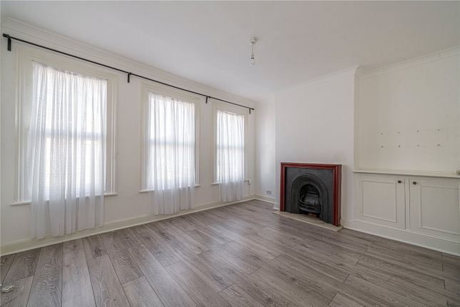 Maisonette to rent in Forest Hill Road, East Dulwich, London