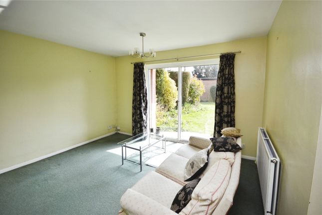 15, Lynbury Court, 31, Rickmansworth Road, Hertfordshire photo 3