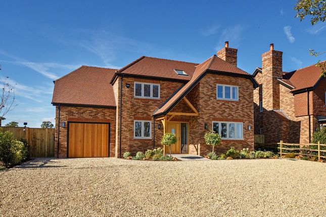 4-bed detached on Mortimer Lane, West End Green, Reading, £1,200,000