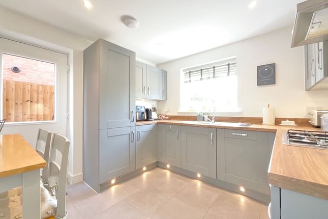9 Thomas Palin Close, Crewe photo 3