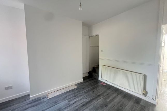 68, Dora Street, Walsall photo 3