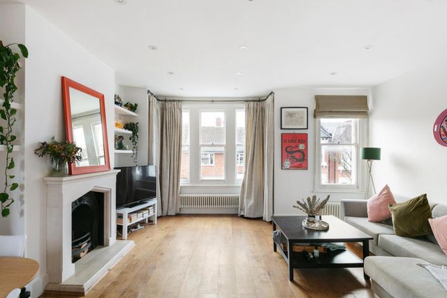 Thumbnail Terraced house for sale in Fontarabia Road, Clapham Common