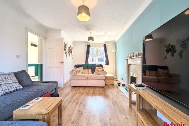 14, Kingfisher Drive, Cheltenham photo 3