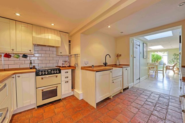 Moorland Cottage High Street, Maidenhead photo 4