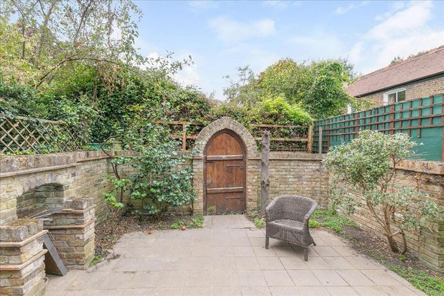 5, Rannoch Road, London photo 4