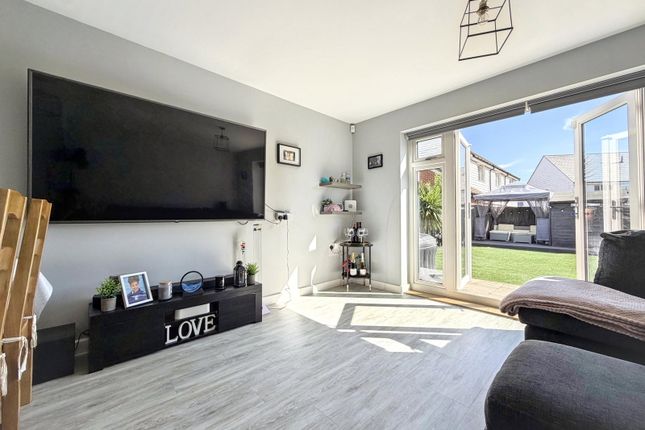 14, Wagtail Walk, Ashford photo 3