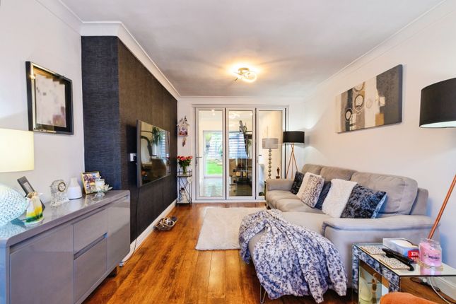 4, Southwood Drive, Manchester photo 3
