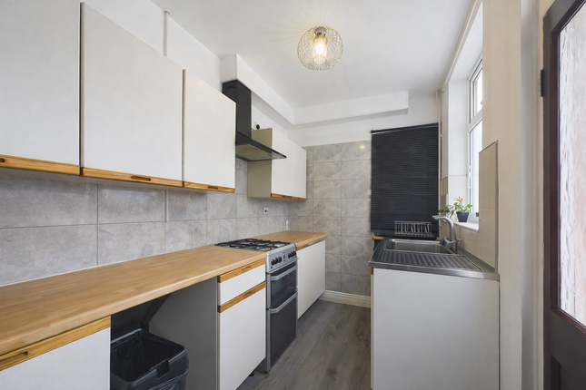 146 Tudor Road, Leicester photo 4