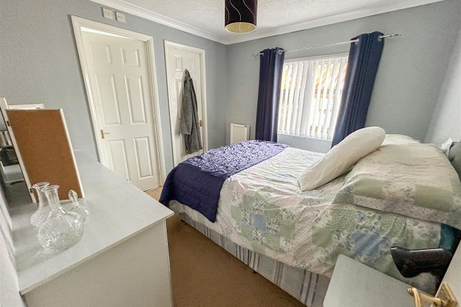 23, Greenlawns, St. Osyth Road East, Little Clacton photo 4