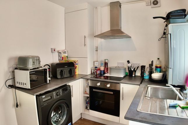 67, Greenfield Street, Bargoed photo 3