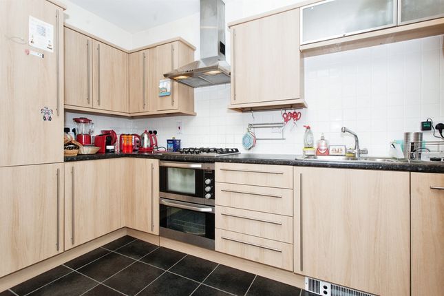 Flat for sale in Chambers Drive, Cambridge