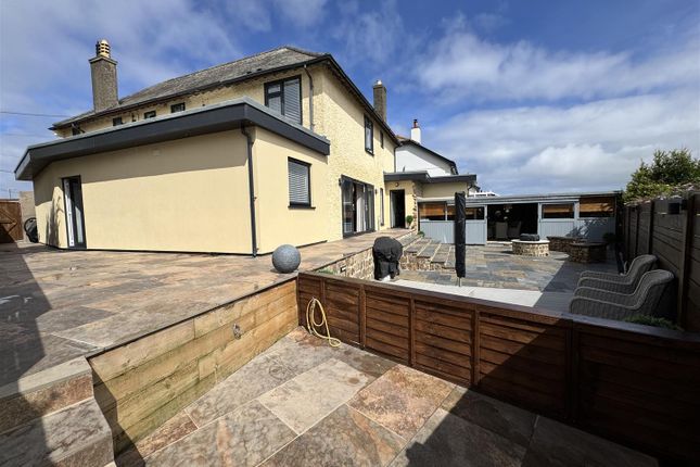 19, Liskey Hill, Perranporth photo 3