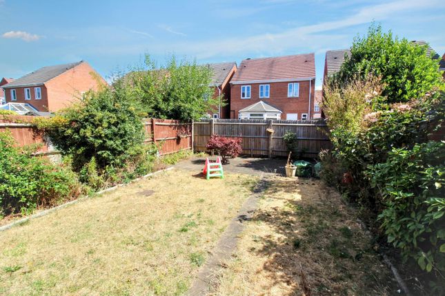 101, Lark Vale, Aylesbury photo 4