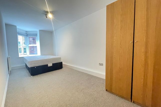 Carisbrooke Road, Leeds photo 5