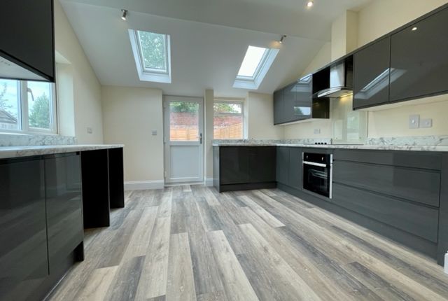 26, Lickhill Road, STOURPORT-ON-SEVERN photo 2