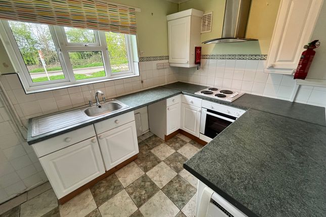 Semi-detached bungalow to rent in Sandygate Lane, Sleaford