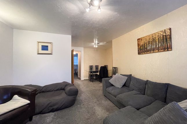 6, Maypole Road, Gravesend photo 2