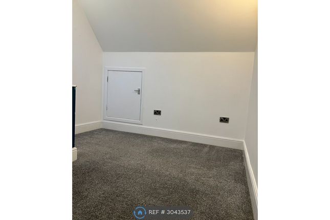 Flat  Station Hotel, Boothferry Road, Goole photo 3