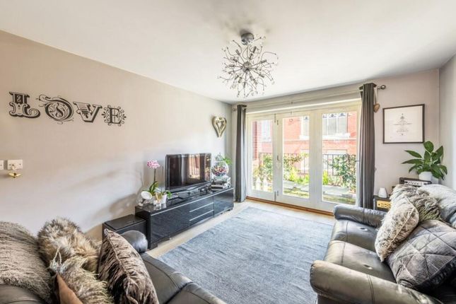8 Priory Mews, Haywards Heath photo 4