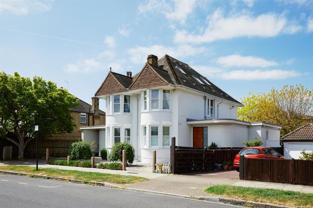 Thumbnail Detached house for sale in Cavendish Road, Chiswick