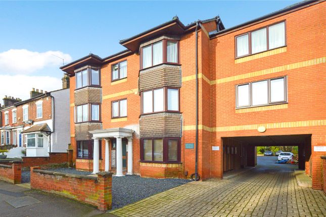 Thumbnail Flat for sale in West Street, Dunstable, Bedfordshire