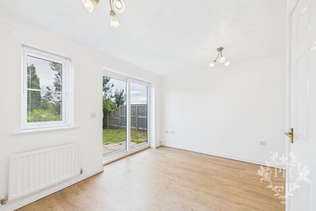 31, Brecon Gardens, Middlesbrough photo 4