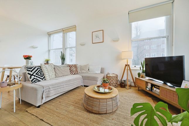 Thumbnail Flat for sale in 64 Queens Grove, London