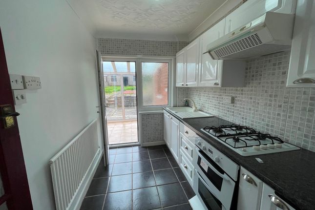 70 Ruskin Street, Neath photo 5