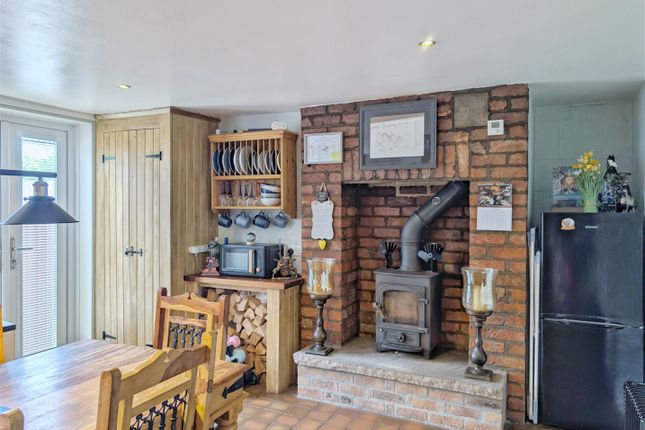 1 Temperance Cottages, Lower Cross, Coleford photo 3