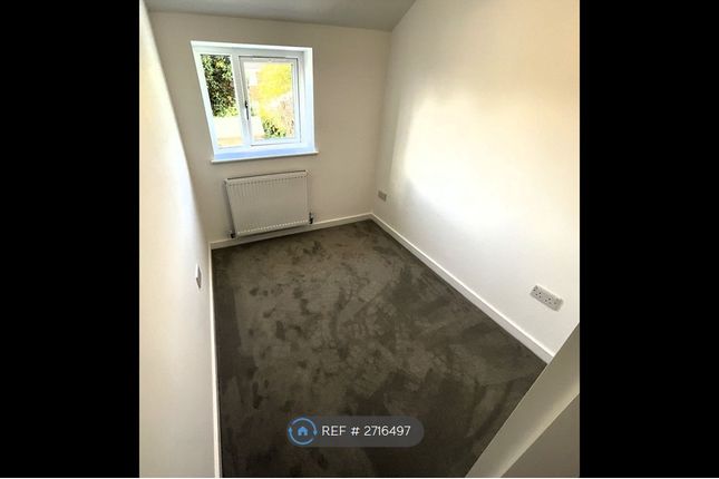 Holyrood Road, Prestwich, Manchester photo 3