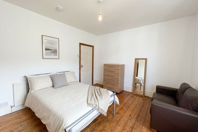 21 Brewer Street, Brighton photo 2