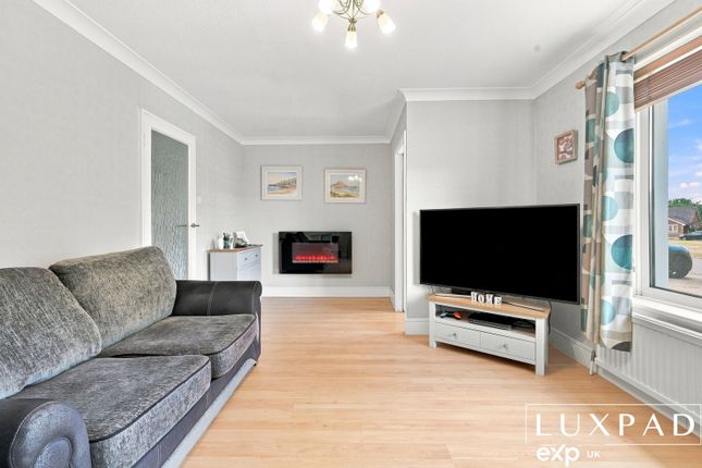 15, Windings Road, Ipswich photo 4