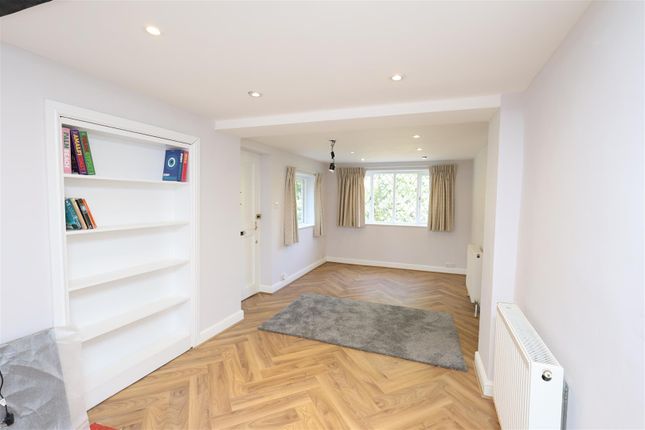 Entrance Hall/Reception 2