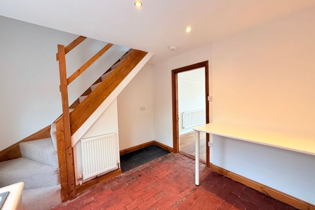 5, South View Terrace, Taunton photo 3