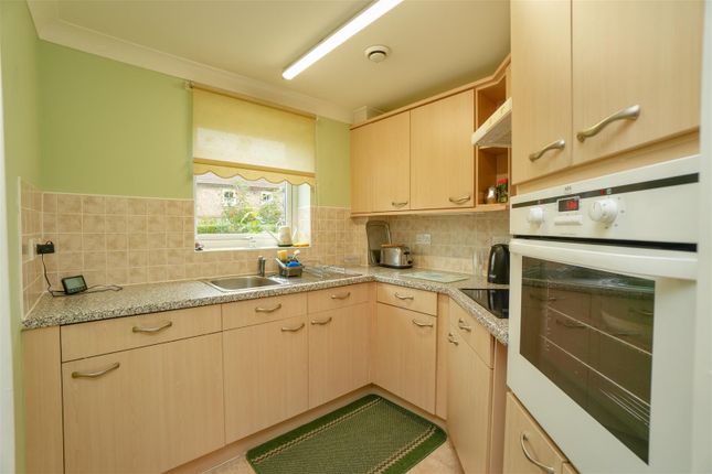 10 Belfry Court, The Village, York photo 3