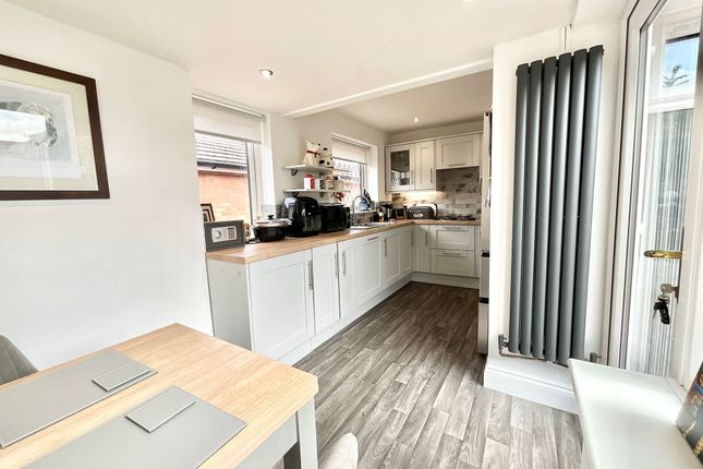 31 Cowley Lane, Stafford photo 2