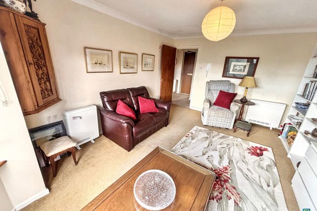 Flat 46 - 36 Ettrick Lodge, The Grove, Newcastle upon Tyne photo 4