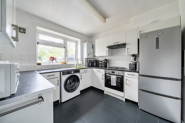 103, Shaftesbury Road, Carshalton photo 4
