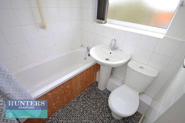 End terrace house to rent in Acaster Drive Low Moor, Bradford, West Yorkshire