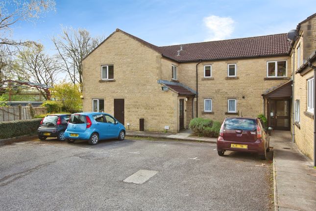 Thumbnail Flat for sale in Wyvern Court, Crewkerne
