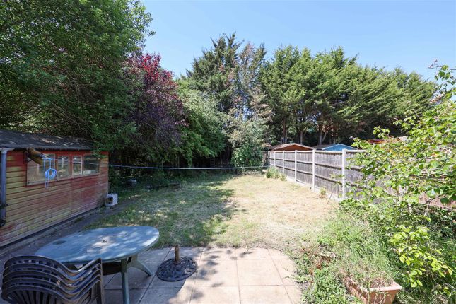 24, Ditton Road, Langley photo 4