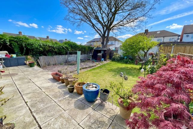 5 Fitzroy Avenue, Luton, Bedfordshire photo 2