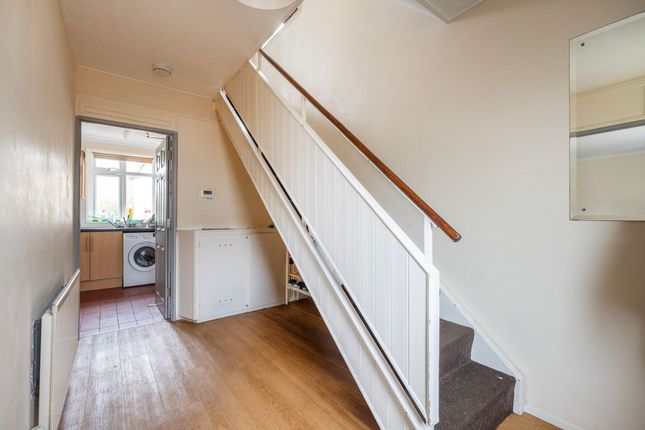 3 Langton Close, Norwich photo 4