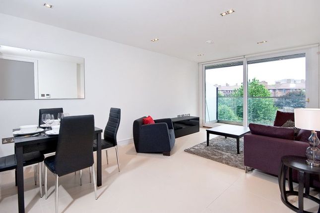 Thumbnail Flat to rent in East Road, London